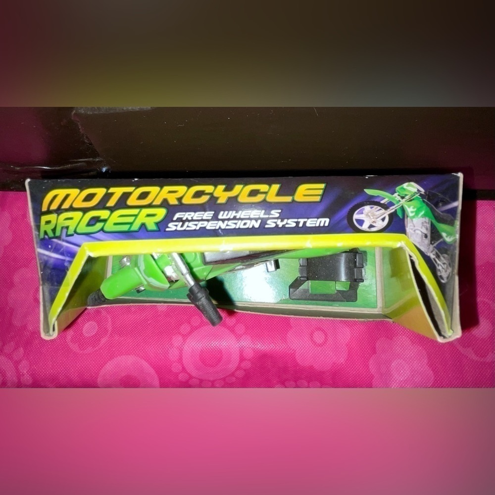 NWT VINTAGE MOTORCYCLE RACER FREE WHEELS SUSPENSION SUSTEM AGES 3+ - Picture 5 of 6